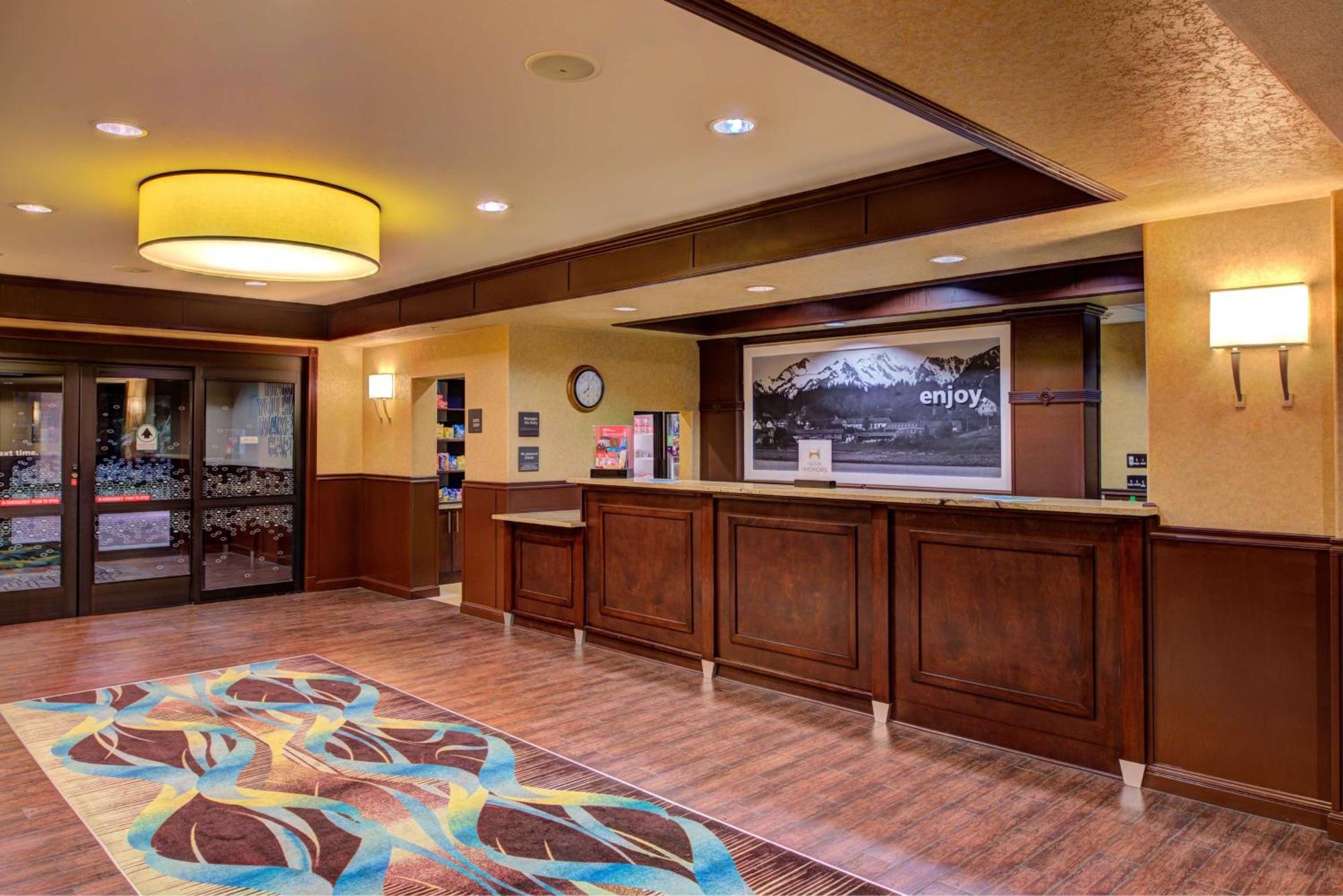 Hampton Inn & Suites Ontario Exterior photo