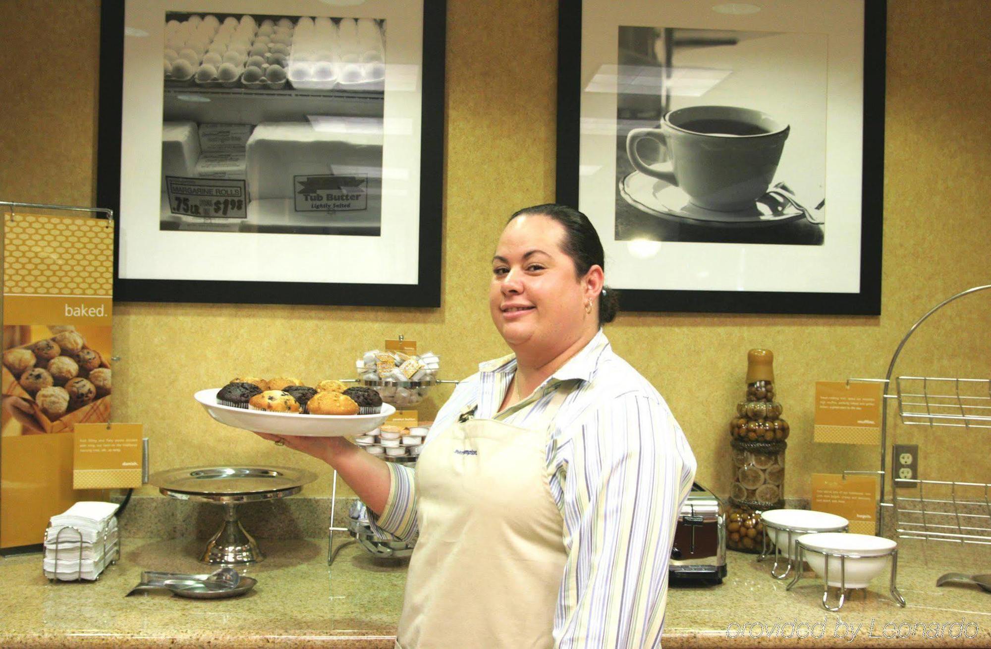 Hampton Inn & Suites Ontario Restaurant photo